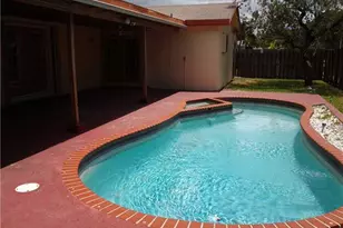 9620 NW 42nd Ct, Sunrise, FL 33351 - Photo 5