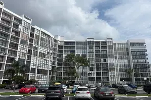 800 Parkview Dr, Hallandale Beach, FL 33009 - Photo 1