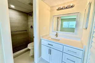 7887 Golf Cir Dr, Margate, FL 33063 - Photo 11