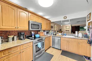 809 Crystal Lake Dr, Pompano Beach, FL 33064 - Photo 11