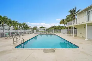 809 Crystal Lake Dr, Deerfield Beach, FL 33064 - Photo 17