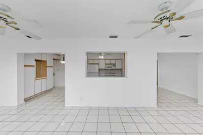 6800 NW 74th Place, Tamarac, FL 33321 - Photo 17