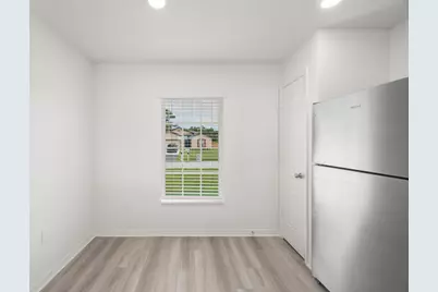 8045 105th Court, Vero Beach, FL 32967 - Photo 5