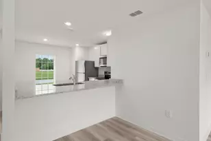 8045 105th Ct, Vero Beach, FL 32967 - Photo 9