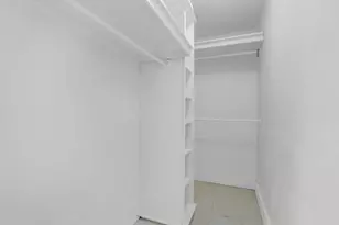 4805 NW 7th St, Miami, FL 33126 - Photo 9