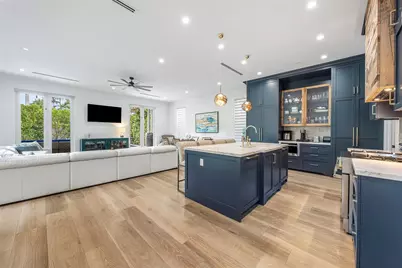 217 SE 16th Avenue, Fort Lauderdale, FL 33301 - Photo 9