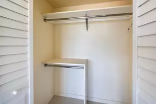 2555 NE 11th St, Fort Lauderdale, FL 33304 - Photo 13