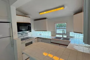 113 SE 4th St, Hallandale Beach, FL 33009 - Photo 3