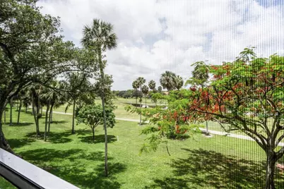 3960 Oaks Clubhouse Drive #312, Pompano Beach, FL 33069 - Photo 11