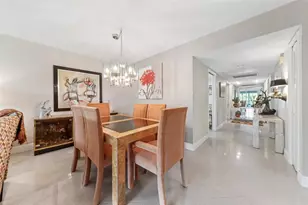 3960 Oaks Clubhouse Dr, Pompano Beach, FL 33069 - Photo 7