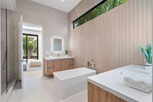 2405 Castilla Isle, Fort Lauderdale, FL 33301 - Photo 17