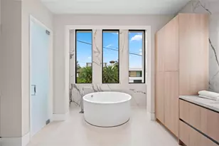 2405 Castilla Isle, Fort Lauderdale, FL 33301 - Photo 29