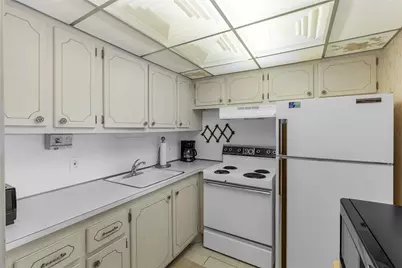 3031 Ashby D #3031, Deerfield Beach, FL 33442 - Photo 7
