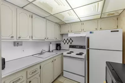 3031 Ashby D #3031, Deerfield Beach, FL 33442 - Photo 7
