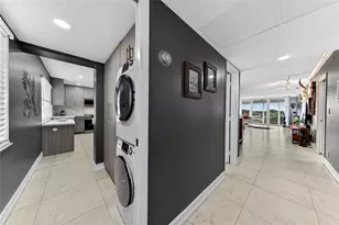 802 Cypress Grove Ln, Pompano Beach, FL 33069 - Photo 9