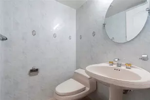 8235 NW 164th St, Hialeah, FL 33016 - Photo 19