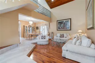 8235 NW 164th St, Hialeah, FL 33016 - Photo 21