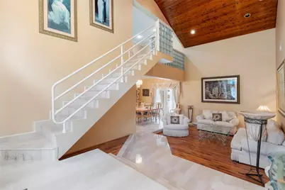 8235 NW 164th Street, Hialeah, FL 33016 - Photo 23