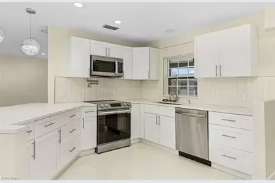 813 SW 52nd Street, Cape Coral, FL 33914 - Photo 7