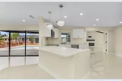 813 SW 52nd Street, Cape Coral, FL 33914 - Photo 9