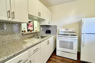5103 NW 35th St, Lauderdale Lakes, FL 33319 - Photo 9