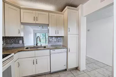 3905 N Nob Hill Road #201, Sunrise, FL 33351 - Photo 7