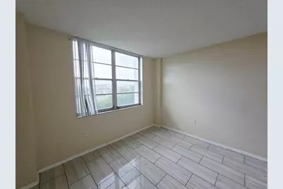 15600 NW 7th Avenue #511, Miami, FL 33169 - Photo 9