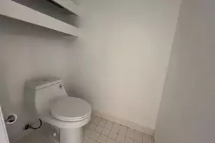 16360 Malibu Dr, Weston, FL 33326 - Photo 17