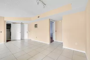 9645 NW 1st Ct, Hollywood, FL 33024 - Photo 11