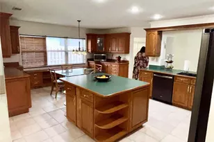 781 SW 49th Terrace, Margate, FL 33068 - Photo 3