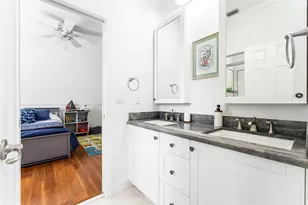 2527 Montclaire Cir, Weston, FL 33327 - Photo 27