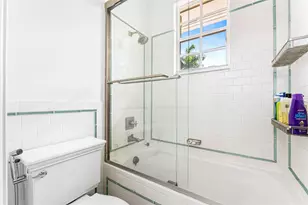 2527 Montclaire Cir, Weston, FL 33327 - Photo 25