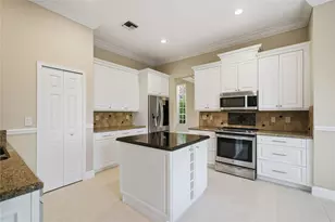 2527 Montclaire Cir, Weston, FL 33327 - Photo 63