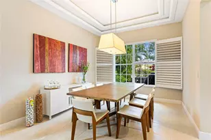 2527 Montclaire Cir, Weston, FL 33327 - Photo 3