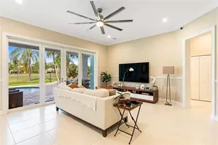 2527 Montclaire Cir, Weston, FL 33327 - Photo 15