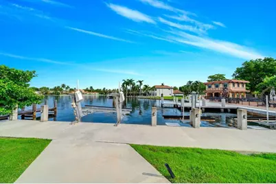 19 Gatehouse Road, Sea Ranch Lakes, FL 33308 - Photo 47