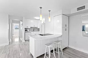 300 Oregon St, Hollywood, FL 33019 - Photo 13