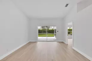 8402 Logia Cir, Boynton Beach, FL 33472 - Photo 9