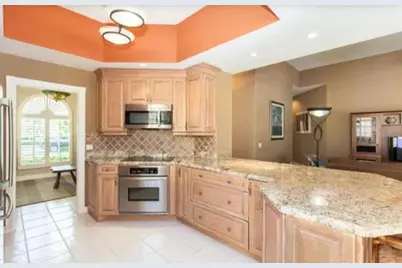 8465 Beaconhill Road, Palm Beach Gardens, FL 33410 - Photo 5