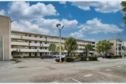 1690 NE 191st Street #405-1, Miami, FL 33179 - Photo 1