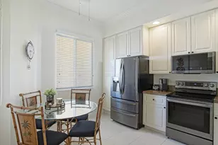 19 Harbour Isle Dr W Unit, Hutchinson Island, FL 34949 - Photo 5