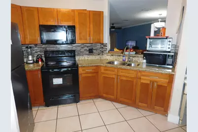 1106 SW 44th Way, Deerfield Beach, FL 33442 - Photo 5