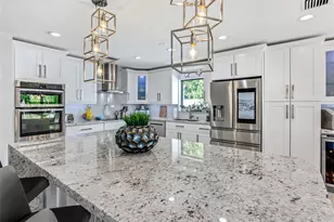 2541 NE 48th St, Lighthouse Point, FL 33064 - Photo 7