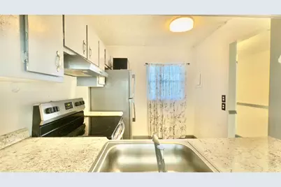 9340 Lagoon Place #403, Davie, FL 33324 - Photo 9