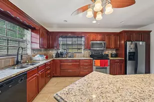 667 W Melrose Cir, Fort Lauderdale, FL 33312 - Photo 3