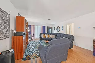 667 W Melrose Cir, Fort Lauderdale, FL 33312 - Photo 11
