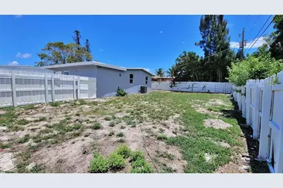 266 NE 42nd Street, Pompano Beach, FL 33064 - Photo 25