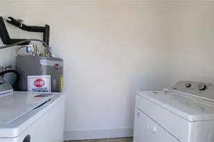 266 NE 42nd St, Deerfield Beach, FL 33064 - Photo 29