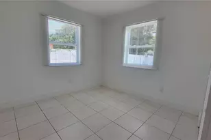266 NE 42nd St, Deerfield Beach, FL 33064 - Photo 15