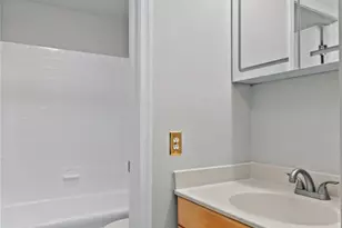 140 Cypress Club Dr, Pompano Beach, FL 33060 - Photo 13